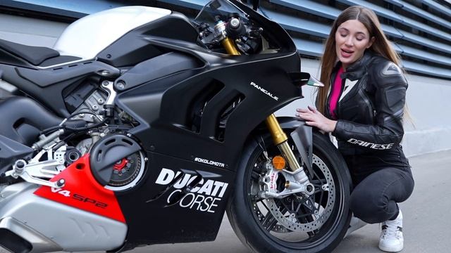 Ducastish обозревает новый Ducati Panigale V4SP2 2023. Женский взгляд на технику.