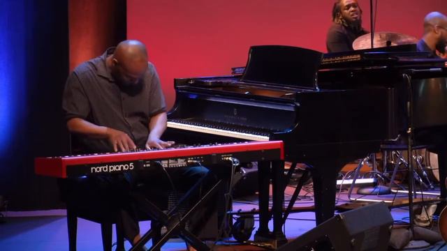 Caravan - MSU Jazz Combo смотреть онлайн