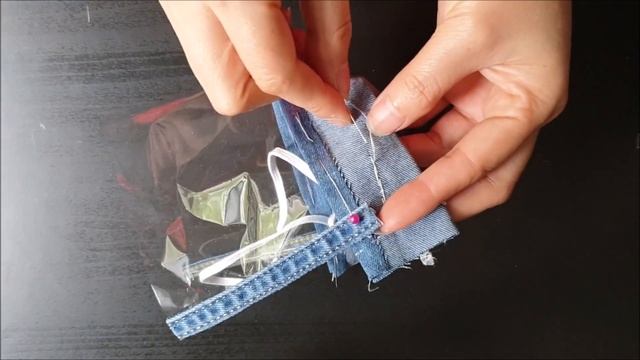 Make a transparent face mask with old jeans | DIY how to make a smile face mask with a clear window смотреть онлайн