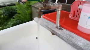 Еврокуб в дачном водопроводе.