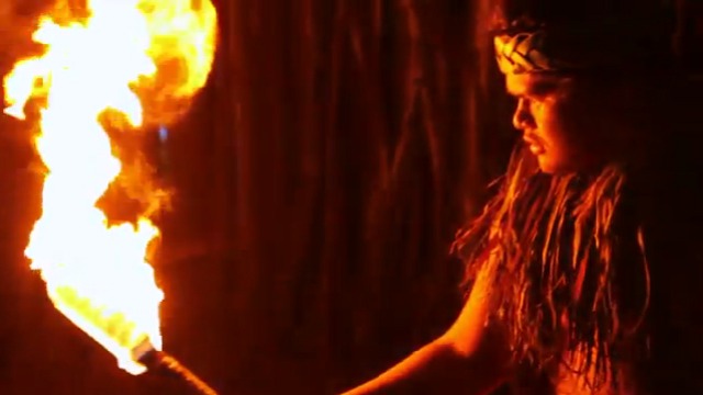 Танец с огненными факелами! The Fire Knife Dance смотреть онлайн