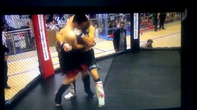 James bray vs Craig Davis MMA James bray 1st fight semi pro tournament rules смотреть онлайн