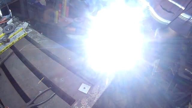 Из шпильки и трубки два винта с барашком смотреть онлайн