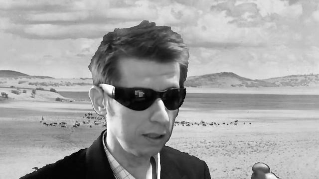 ВСКРЫТИЕ ПРИШЕЛЬЦА В РОЗУЭЛЛЕ, серия 5: БЕДНЫЕ МАЛЕНЬКИЕ ЛЮДИ смотреть онлайн