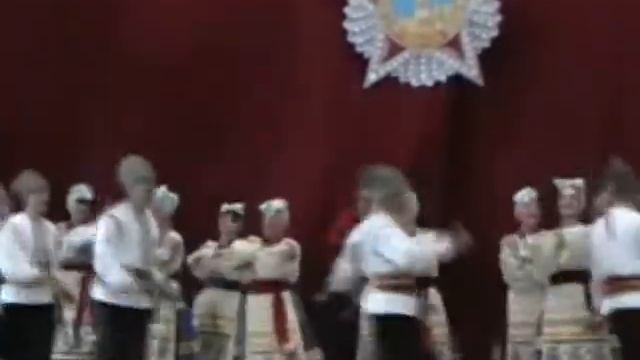 Народный театр танца "Видродження", где учасникам 55-80 лет, танцует "Украинские вечорныци" смотреть онлайн