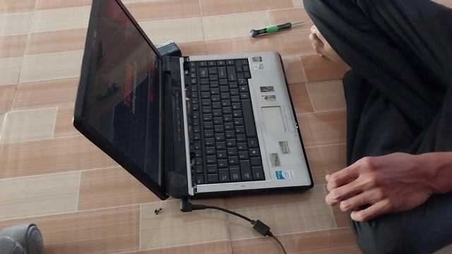 Thay Bàn Phím Laptop Toshiba Satellite M200 смотреть онлайн