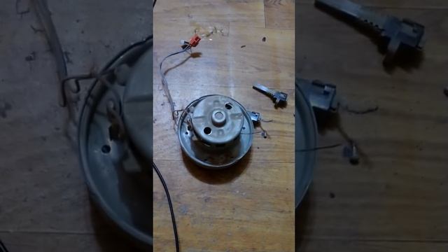 Пылесос Samsung 1600W Не включается, обрыв статора. Успешный ремонт! смотреть онлайн