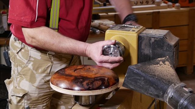 Брюкнер точит новую тарелку на Powermatic PM2014 смотреть онлайн