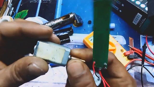 VGR Hair Trimmer V 228 Battery Change | ভিজিআর হেয়ার ট্রিমার রিপেয়ার | Vgr v- 228 смотреть онлайн
