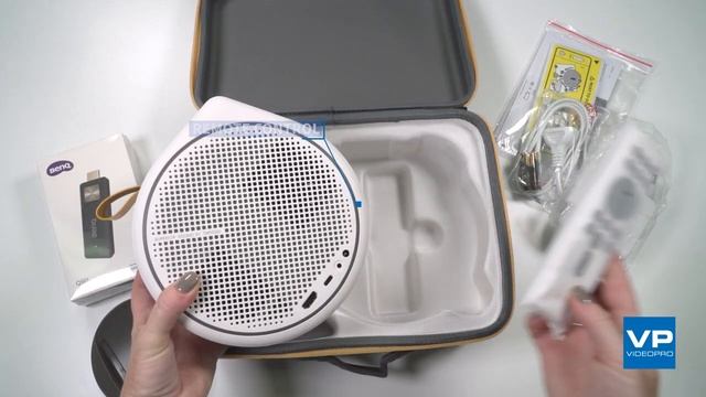 BenQ GV30 Portable Mini Projector Unboxing смотреть онлайн