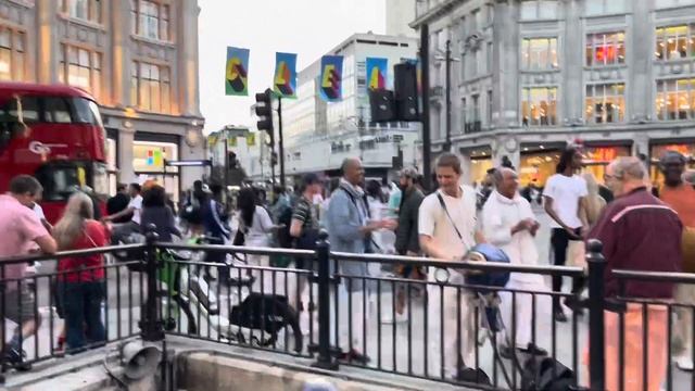 Oxford Circus Oxford street [ LONDON ] ?? смотреть онлайн