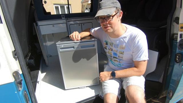 Dometic CRX50 Review: Best 12v fridge for small campervan conversions? смотреть онлайн