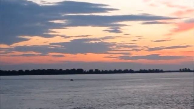 Вниз по Волге-матушке смотреть онлайн