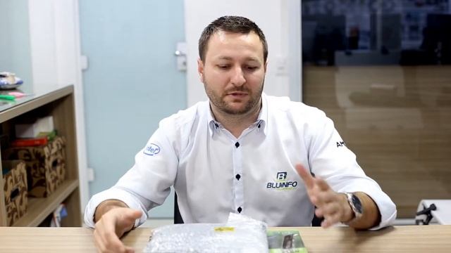 Unboxing EVGA GT 1030 2GB 02G-P4-6333-KR смотреть онлайн