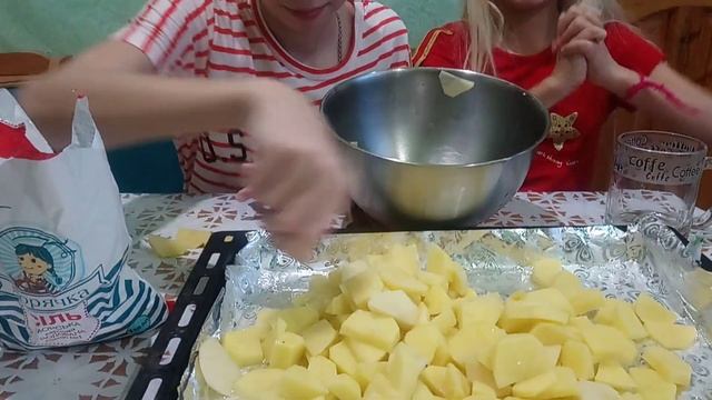 картоха в духовке))) ? смотреть онлайн