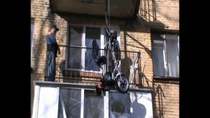 Подъёмный механизм с электрической лебёдкой с тросом
