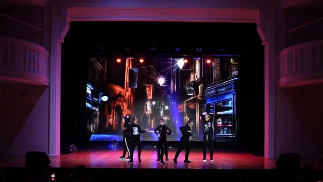 Группа Hip-Hop Юниоры Начинающие | Отчётный концерт школы танцев Alexis Dance Studio смотреть онлайн