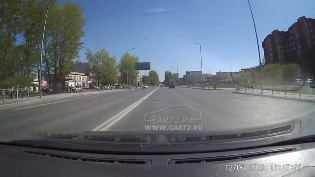 Lada Vesta Т781РМ72 разворот через двойную сплошную смотреть онлайн