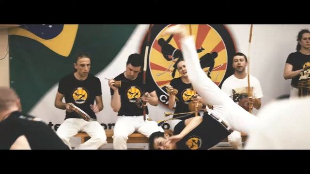 CAPOEIRA - Professor Pirulito смотреть онлайн