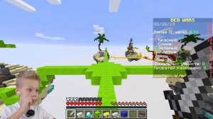 ПРЕДАТЕЛЬ НА ХАЙПИКСЕЛЬ? ПАПА ИГРАЕТ В МАЙНКРАФТ БЕД ВАРС Нубик или Про?