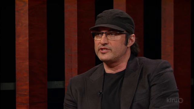 Robert Rodriguez on "Spy Kids" and Latino representation смотреть онлайн