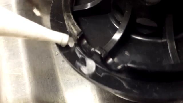 Replacing fuel tank overfill check valve Toyota Sienna P0440 P0442 √ Fix it Angel смотреть онлайн