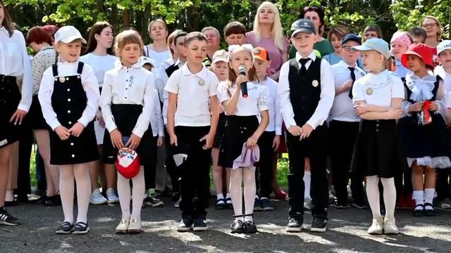 Последний звонок 🔔 Пгт Нижнеивкино. 2023 г. Автор Леонид Гагаринов. смотреть онлайн