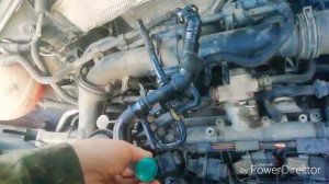 Замена катушки зажигания  Volkswagen Tiguan самодельным съемником.