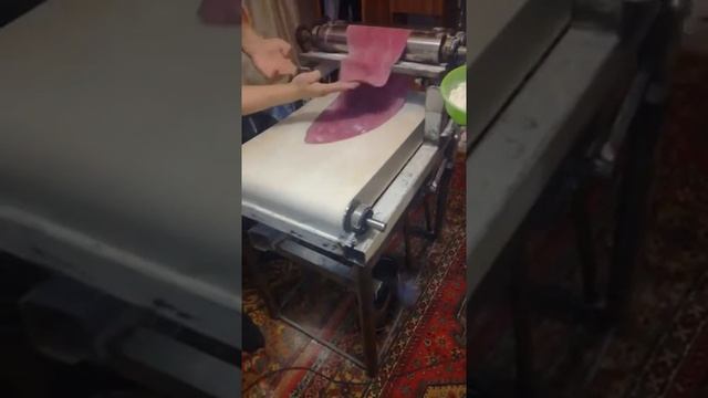 Тестораскаточная машина своими руками смотреть онлайн