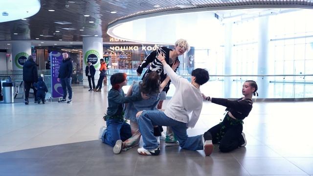 [K-POP IN PUBLIC/ ONE TAKE] TXT - SUGAR RUSH RIDE / SOMETHING SPECIAL COVER DANCE TEAM смотреть онлайн