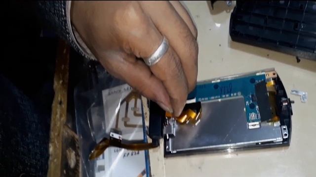Sony pxw -x70 ll how to change LCD Cable || Repair Solution смотреть онлайн