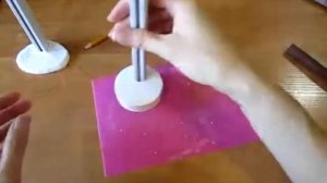 Очень простая подставка для кукол. Своими руками за 15 минут!