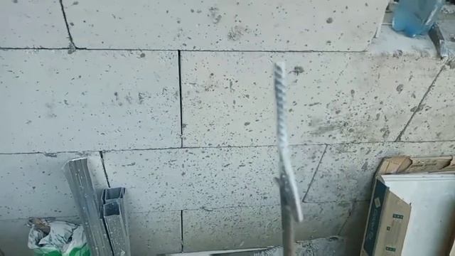 Ровное отверстие в газоблоке это просто. Отверстие под вытяжку в газобетоне легко и быстро. смотреть онлайн