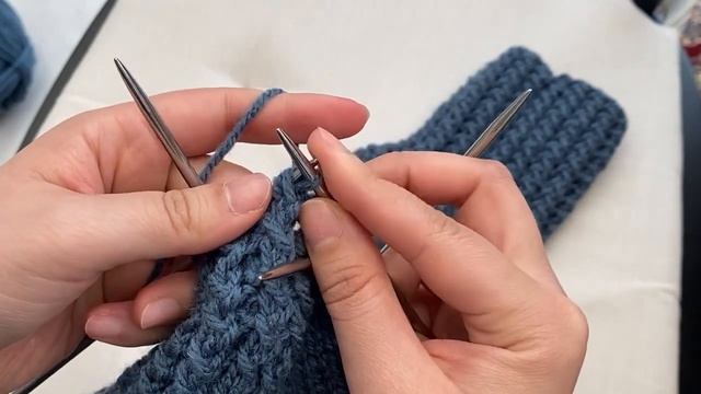 Отличный узор в виде резинки для носочков! #knittingsocks #вязаныеноски