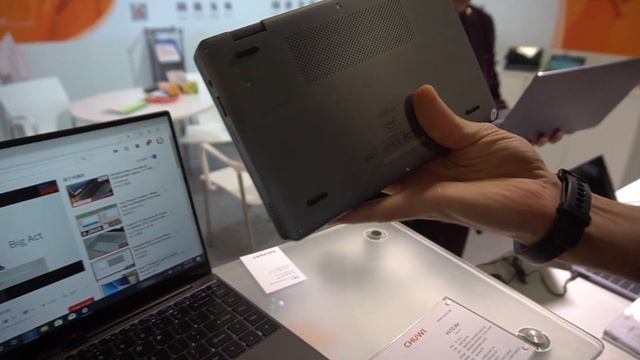 CHUWI HEROBOOK PRO e CHUWI MINIBOOK in anteprima! смотреть онлайн