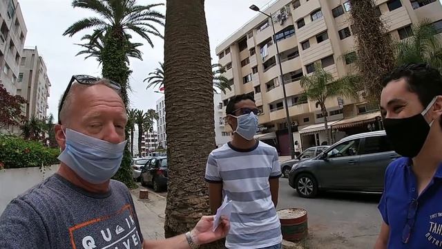 AMERICAN Practices Darija on the Streets of Rabat, Morocco смотреть онлайн