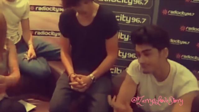 ZARRY | Zayn Drew Harry's 'A' Tattoo + Harry's Favorite Tattoo ??? смотреть онлайн