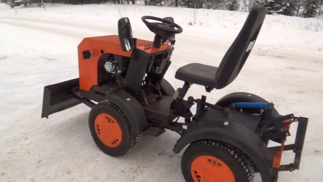 Самодельный трактор с гидравликой, двигатель Лифан, мосты Ваз укороченные, колее 700 мм. смотреть онлайн