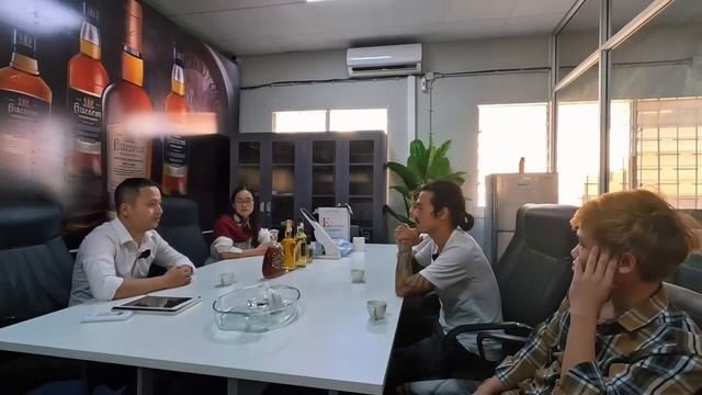 Sự Nghiệp Triệu đô $ ở Tuổi 32 Của Vợ Chồng Việt Tại Mozambique ?? Khiến Ai Cũng Phải Ngưỡng Mộ