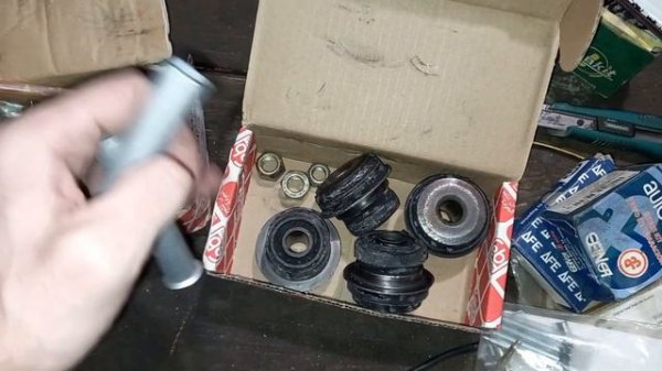 сайлентблоки передних рычагов febi и рем комплект втулок маятника lemforder Mercedes w124