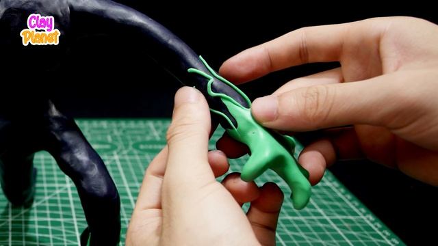 Making GIANT LIZARD GREENS vs THE BIRD WATCHER - Trevor Henderson Creatures with Clay | Clay Planet смотреть онлайн