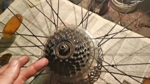 стук в заднем колесе велосипеда, решаем проблемму!!!