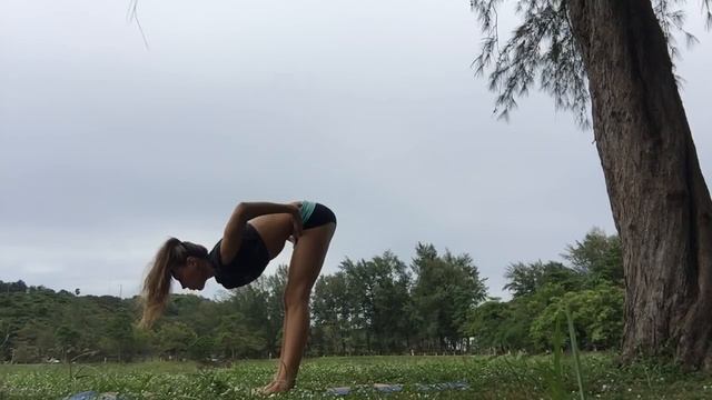 Хатха йога. Утро. Уддияна Бандха Крийя. смотреть онлайн