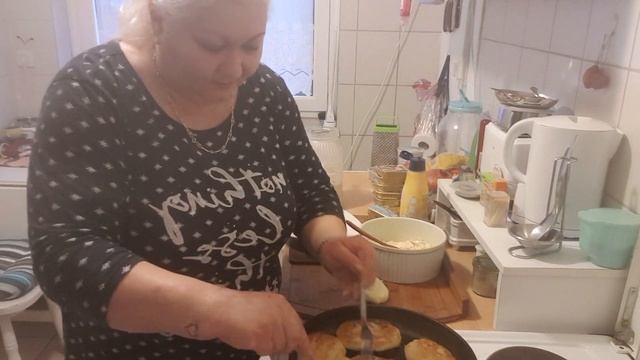 Вкусно и просто: блины и оладьи