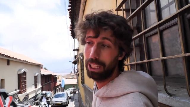 NUNCA vimos algo así... Esto SE VENDE en BOLIVIA?! - Muerte y Riqueza en Potosí смотреть онлайн