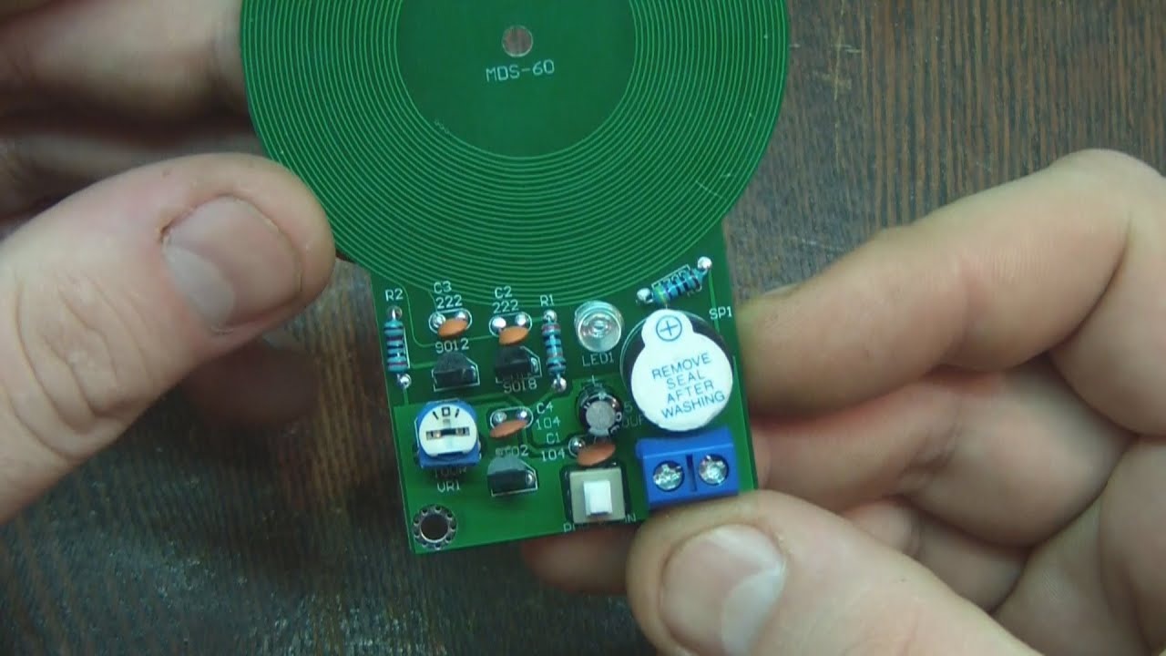 Собираем простой металлоискатель (металлодетектор) радиоконструктор. смотреть онлайн