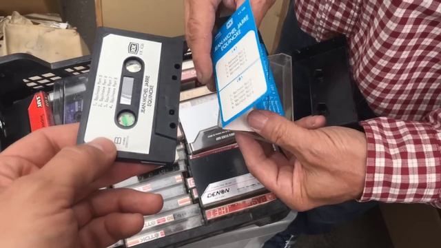 Киев, Петровка, магазин пластинок Вадима. Винил, аудиокассеты, бобины. смотреть онлайн