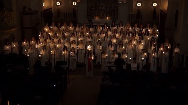 Nu tändas tusen juleljus смотреть онлайн