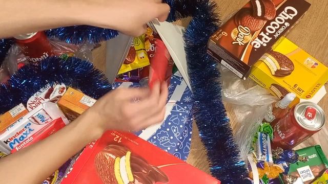 Мама испекла печенье без формы и баурсак / Орешки, шишки, поленья / Готовим подарки к Новому Году смотреть онлайн
