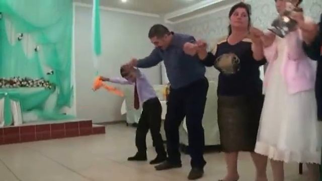 Курдский Сунат Той 3 смотреть онлайн